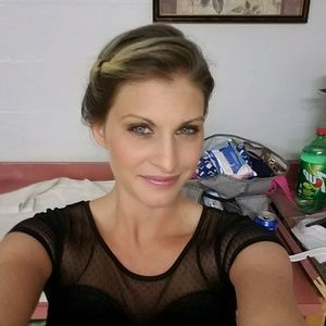 Meet your Posher, Kara